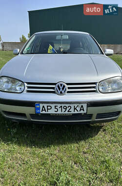 Volkswagen Golf  2000