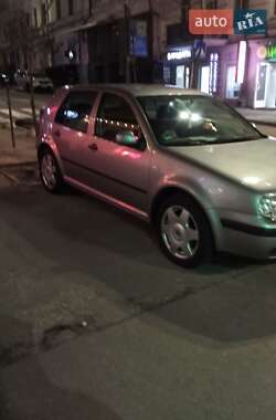 Volkswagen Golf 2001