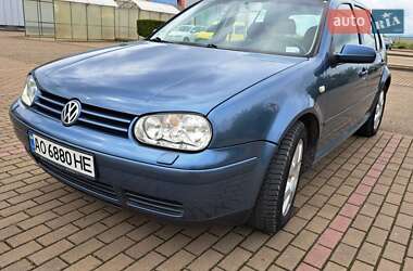 Volkswagen Golf 2003
