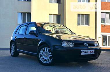 Volkswagen Golf  2001