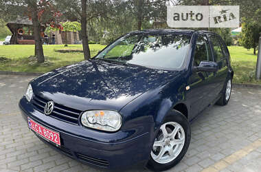 Volkswagen Golf  2003