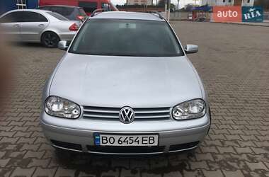 Volkswagen Golf  2003