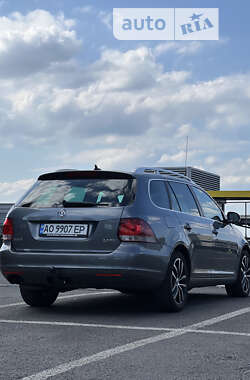 Volkswagen Golf  2011