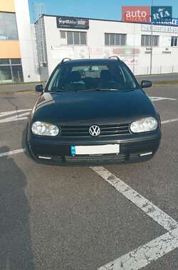 Volkswagen Golf 2003