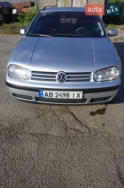 Volkswagen Golf 2003