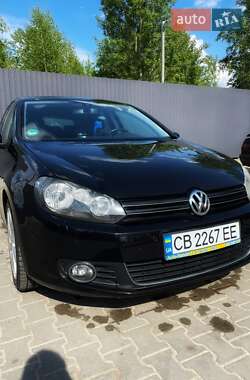 Volkswagen Golf  2010