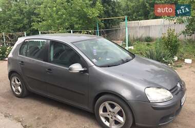 Volkswagen Golf  2005