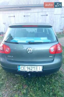 Volkswagen Golf 2004