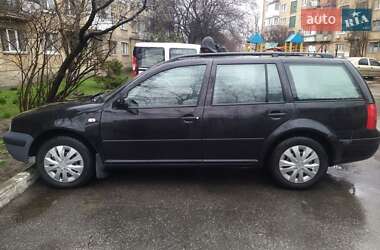 Volkswagen Golf  2002