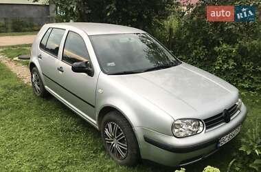Volkswagen Golf 2001