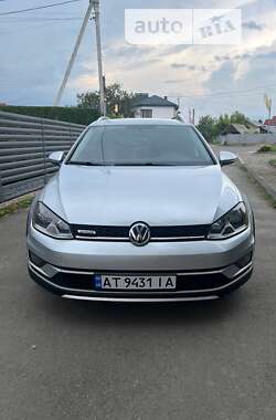 Volkswagen Golf  2017