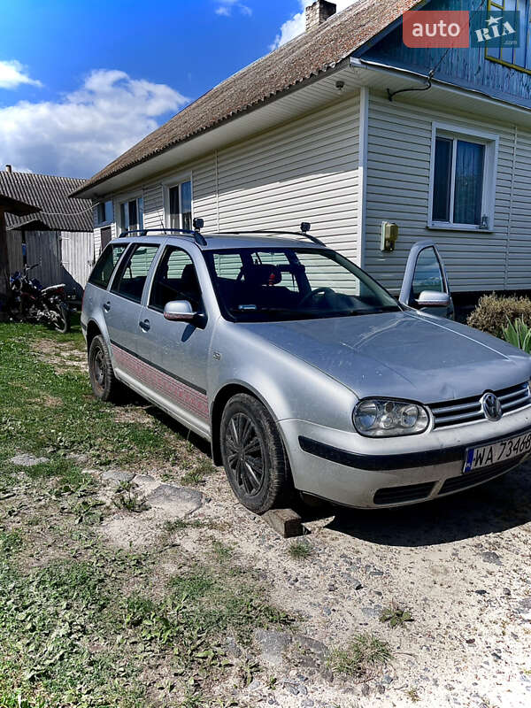 Volkswagen Golf 2000 года в Ровно