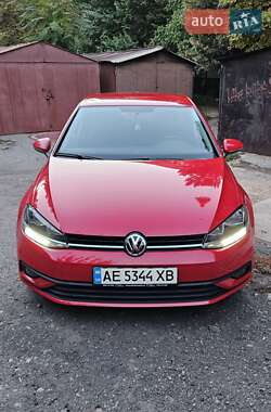 Volkswagen Golf  2018