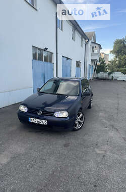 Volkswagen Golf  2000