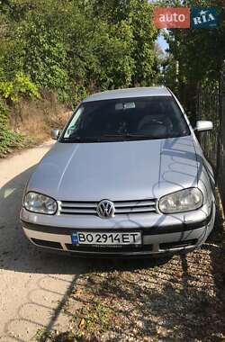Volkswagen Golf  2003