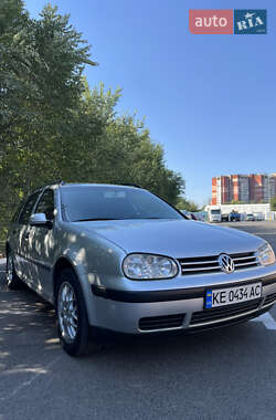 Volkswagen Golf  2001