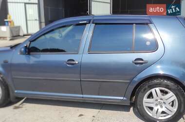 Volkswagen Golf 2002