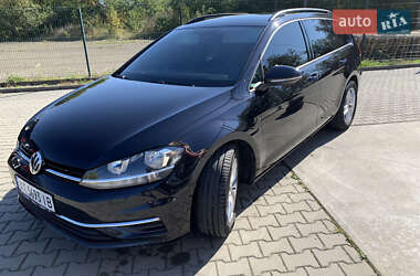 Volkswagen Golf  2019