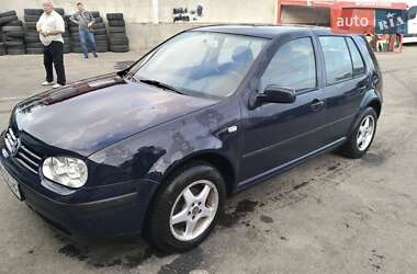 Volkswagen Golf 2000