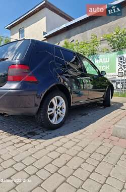 Volkswagen Golf  2000