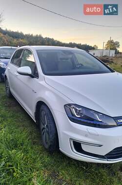 Volkswagen Golf  2016