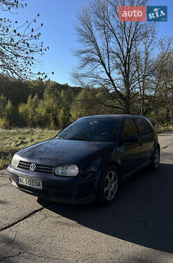 Volkswagen Golf  2001