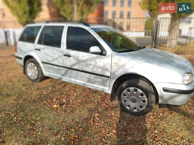 Volkswagen Golf 1999 року в Харкові