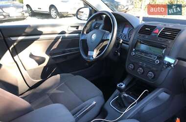 Volkswagen Golf  2009