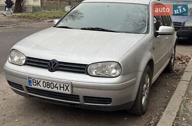 Volkswagen Golf  2001