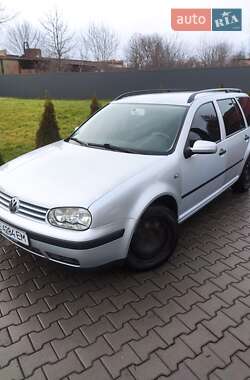 Volkswagen Golf  2001