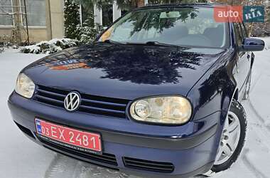 Volkswagen Golf  2002