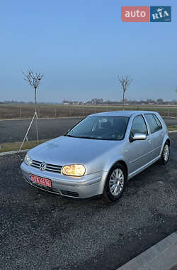 Volkswagen Golf 2002