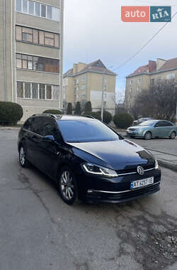 Volkswagen Golf  2019