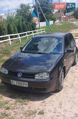 Volkswagen Golf 2001