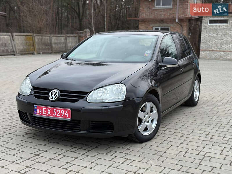 Volkswagen Golf 2005 года в Луцке