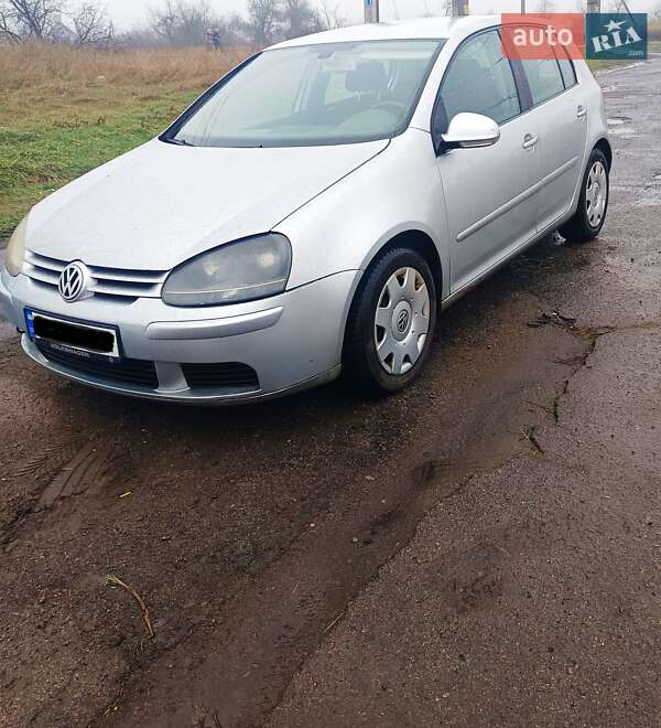 Volkswagen Golf 2004 року в Миколаїві