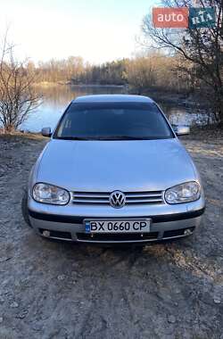 Volkswagen Golf  2001