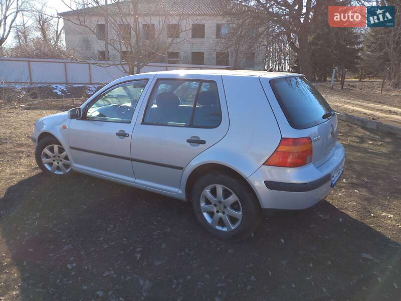 Volkswagen Golf 1998 року в Полтаві