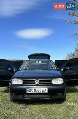 Volkswagen Golf  2000