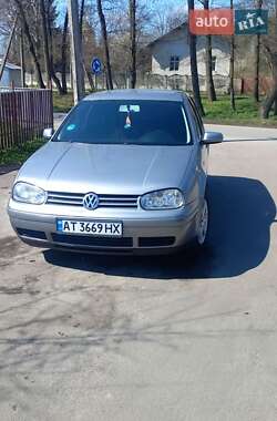 Volkswagen Golf  2003