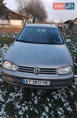 Volkswagen Golf 2003