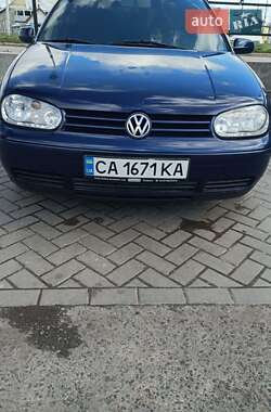 Volkswagen Golf  2002