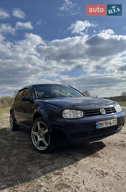 Volkswagen Golf  2003