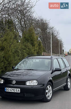 Volkswagen Golf  2001