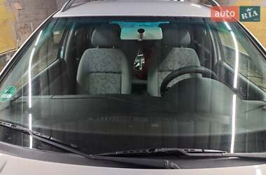 Volkswagen Golf  2000