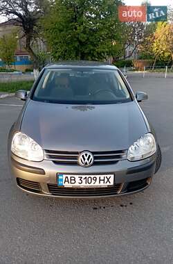 Volkswagen Golf  2005