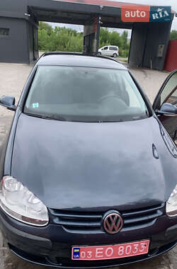 Volkswagen Golf  2005