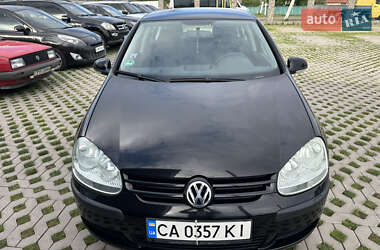 Volkswagen Golf  2004