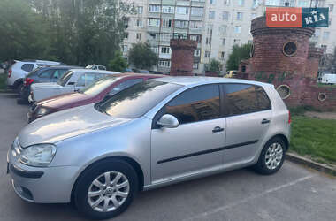 Volkswagen Golf  2005