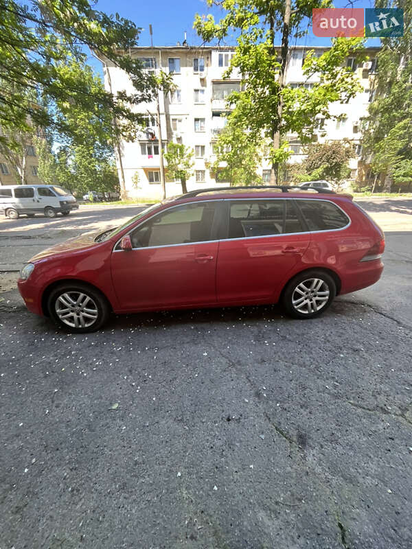 Легковые Volkswagen Golf